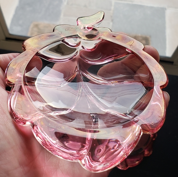 Vintage Pair of Cranberry&Clear Glass Candy/Trinket Leaf Shaped Dishes - Picture 5 of 16